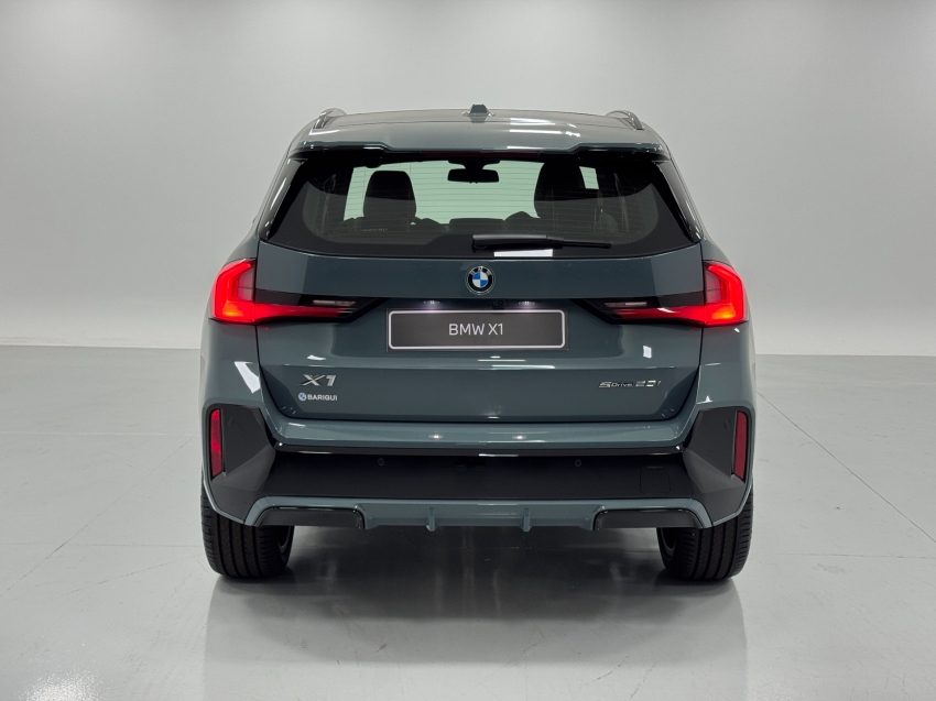 bmw x1 2.0 16v turbo gasolina sdrive20i m sport steptronic 4p automatico 2025