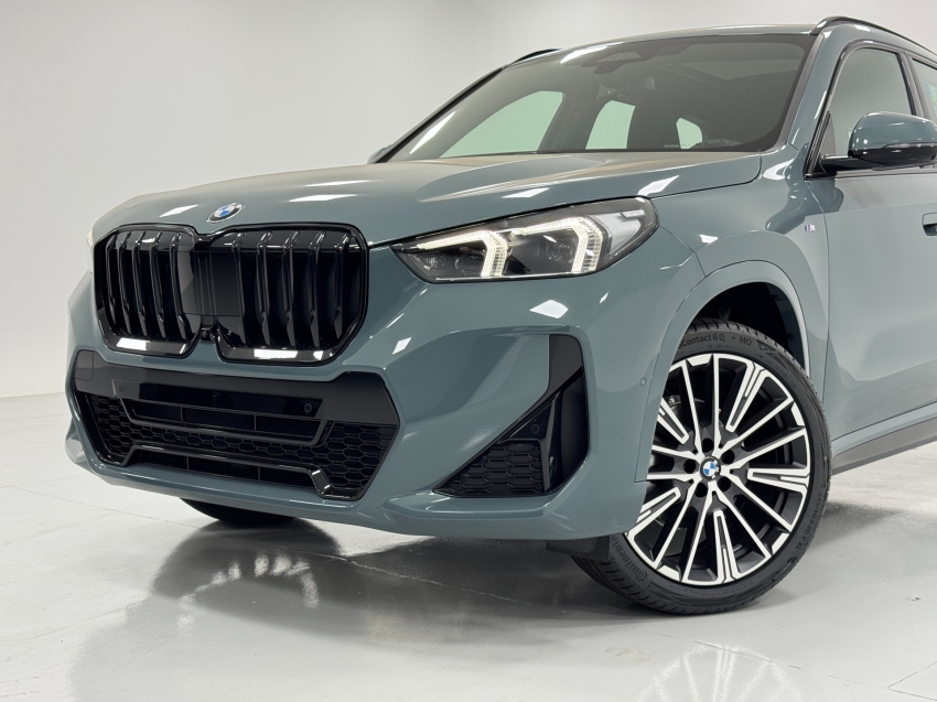 bmw x1 2.0 16v turbo gasolina sdrive20i m sport steptronic 4p automatico 2025