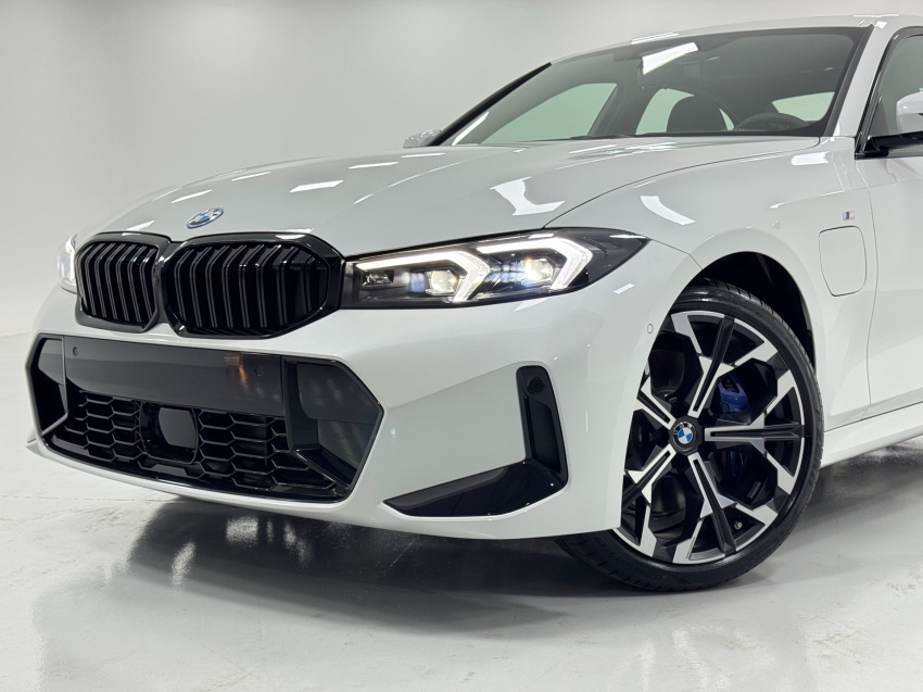 bmw 330e 2.0 16v turbo hibrido m sport automatico 4p 2025