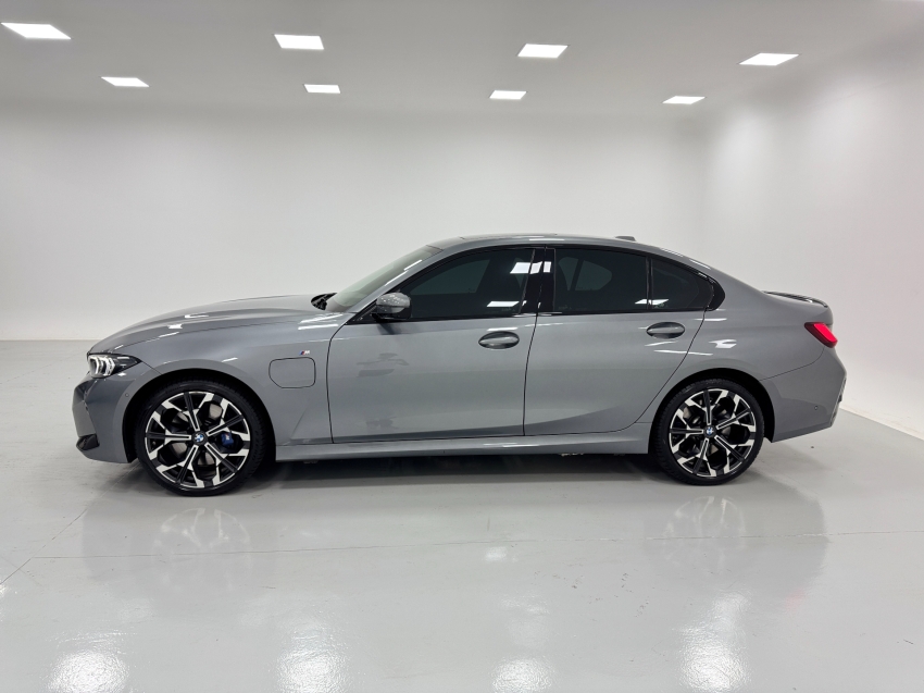 bmw 330e 2.0 16v turbo hibrido m sport automatico eletrico 4p 2025