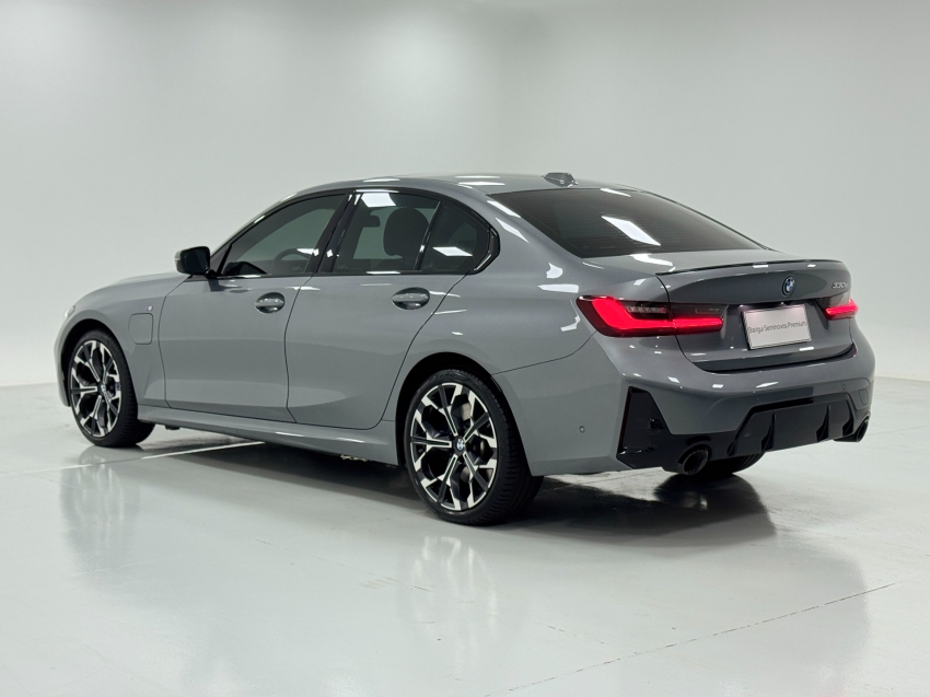 bmw 330e 2.0 16v turbo hibrido m sport automatico eletrico 4p 2025