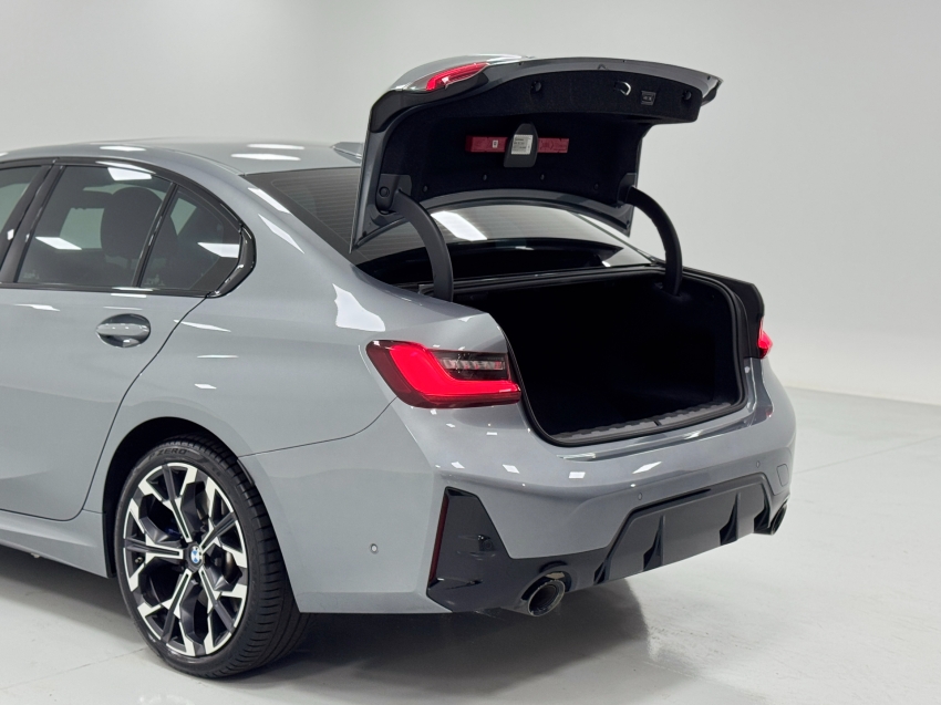bmw 330e 2.0 16v turbo hibrido m sport automatico eletrico 4p 2025