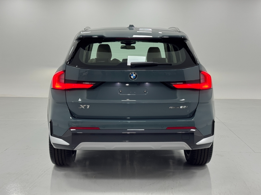 bmw x1 2.0 16v turbo gasolina sdrive20i x-line steptronic 4p automatico 2026