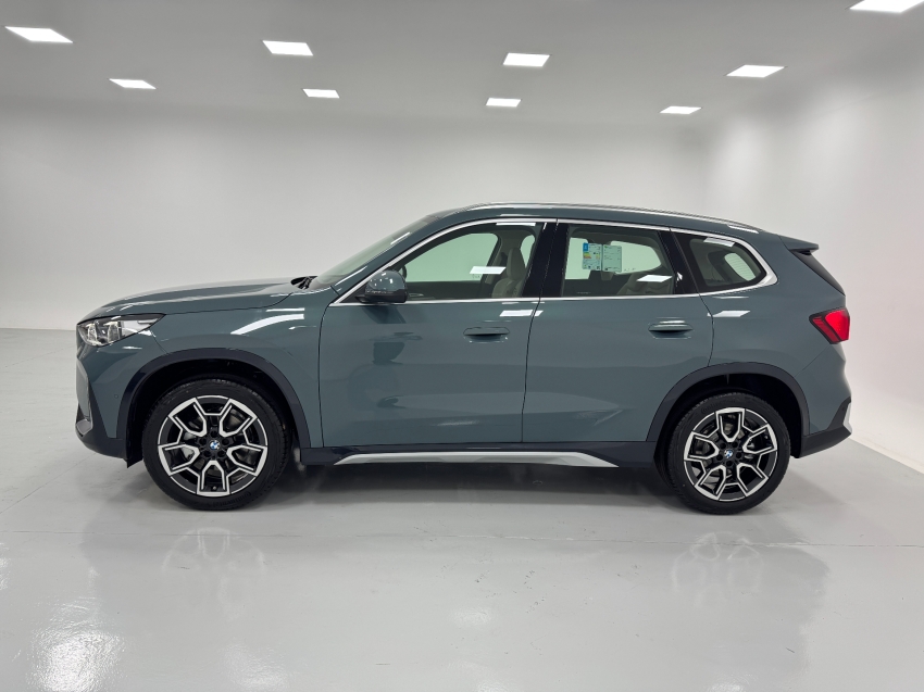 bmw x1 2.0 16v turbo gasolina sdrive20i x-line steptronic 4p automatico 2026