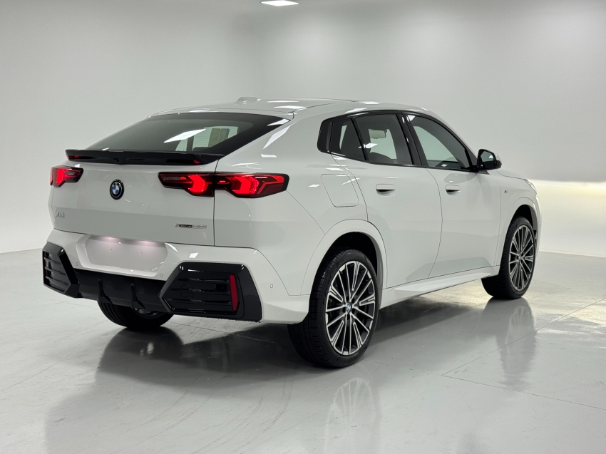 bmw x2 2.0 turbo gasolina xdrive20i m sport steptronic 4p automatico 2025