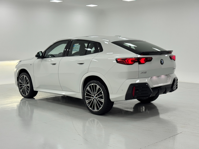 bmw x2 2.0 turbo gasolina xdrive20i m sport steptronic 4p automatico 2025