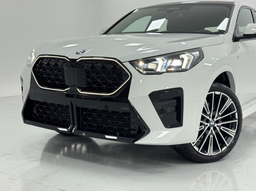 bmw x2 2.0 turbo gasolina xdrive20i m sport steptronic 4p automatico 2025