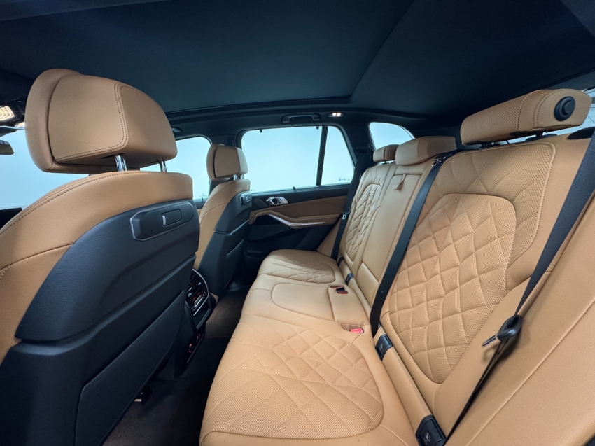 bmw x5 3.0 i6 turbo hibrido xdrive50e m sport automatico 4p 2025