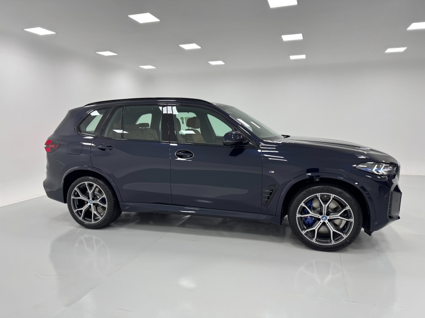 bmw x5 3.0 i6 turbo hibrido xdrive50e m sport automatico 4p 2025