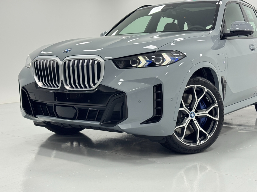 bmw x5 3.0 i6 turbo hibrido xdrive50e m sport automatico 4p 2025