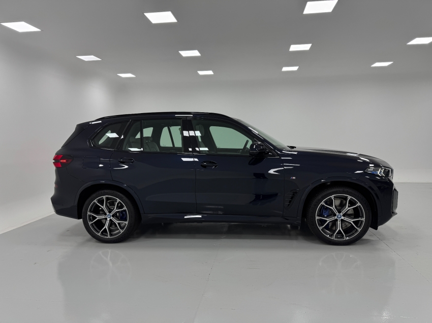 bmw x5 3.0 i6 turbo hibrido xdrive50e m sport automatico 4p 2025