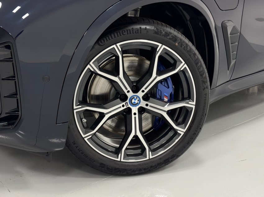 bmw x5 3.0 i6 turbo hibrido xdrive50e m sport automatico 4p 2025