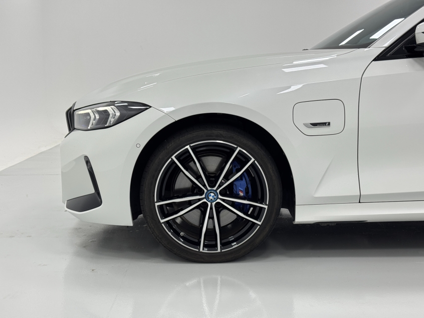 bmw 330e 2.0 16v turbo hibrido m sport automatico 4p 2024