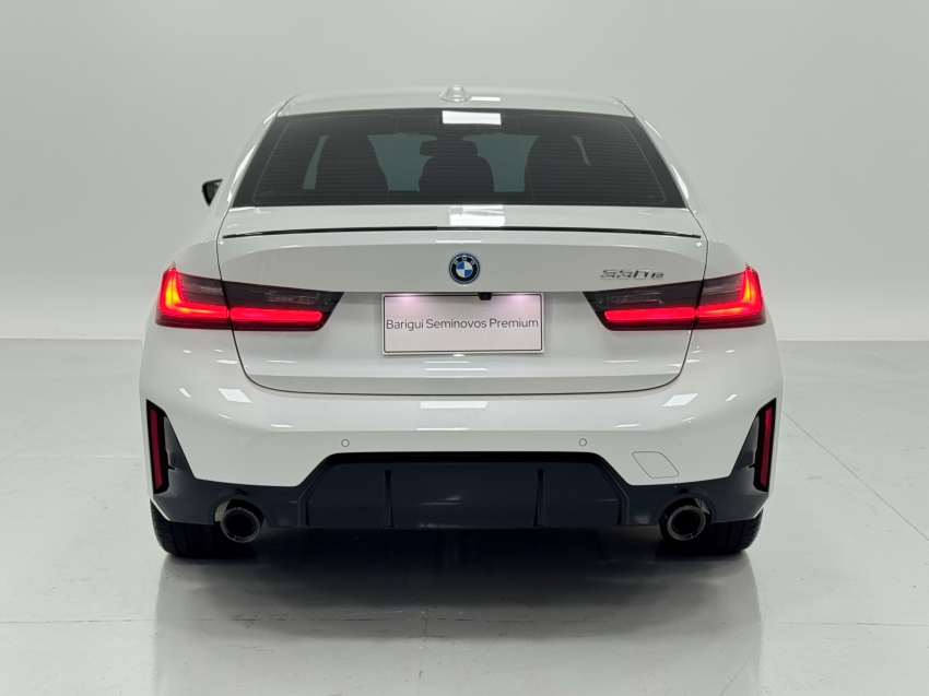 bmw 330e 2.0 16v turbo hibrido m sport automatico 4p 2024
