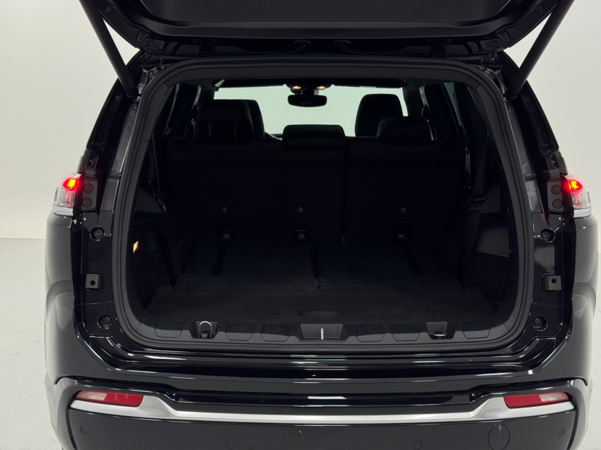 jeep commander 2.0 td380 turbo diesel overland at9 4p automatico 2022