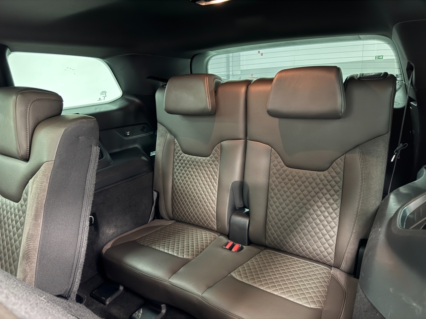 jeep commander 2.0 td380 turbo diesel overland at9 4p automatico 2022