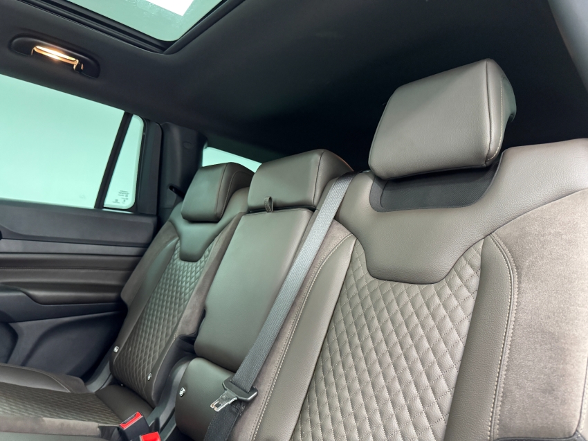 jeep commander 2.0 td380 turbo diesel overland at9 4p automatico 2022