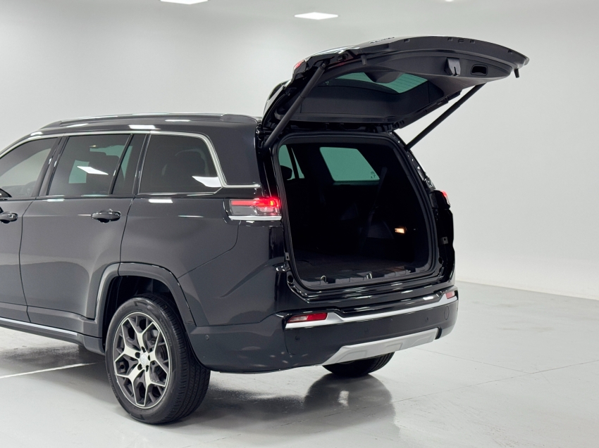 jeep commander 2.0 td380 turbo diesel overland at9 4p automatico 2022