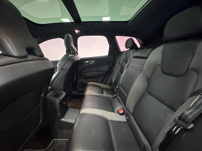 volvo xc60 2.0 t8 hybrid r-design awd geartronic hibrido 4p automatico 2020