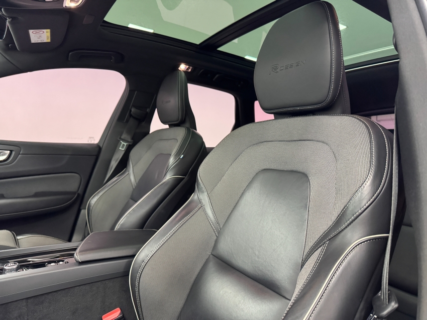 volvo xc60 2.0 t8 hybrid r-design awd geartronic hibrido 4p automatico 2020