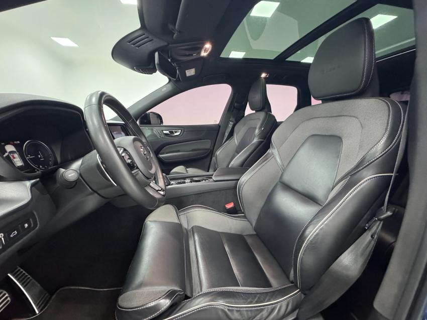 volvo xc60 2.0 t8 hybrid r-design awd geartronic hibrido 4p automatico 2020