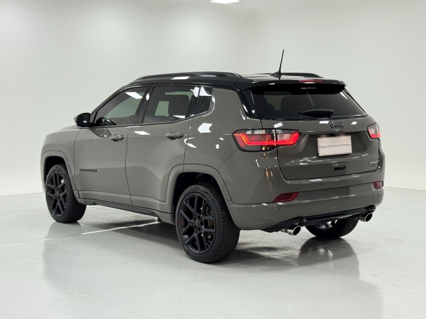 jeep compass 2.0 hurricane 4 turbo gasolina overland at9 4p automatico 2025