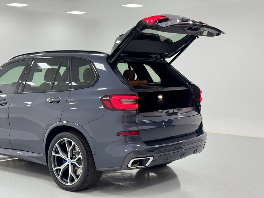 bmw x5 3.0 i6 turbo hibrido xdrive45e m sport automatico 4p 2022