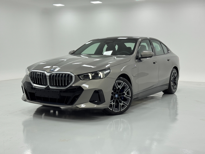 bmw 530e 2.0 twinpower phev m sport automatico hibrido 4p 2026