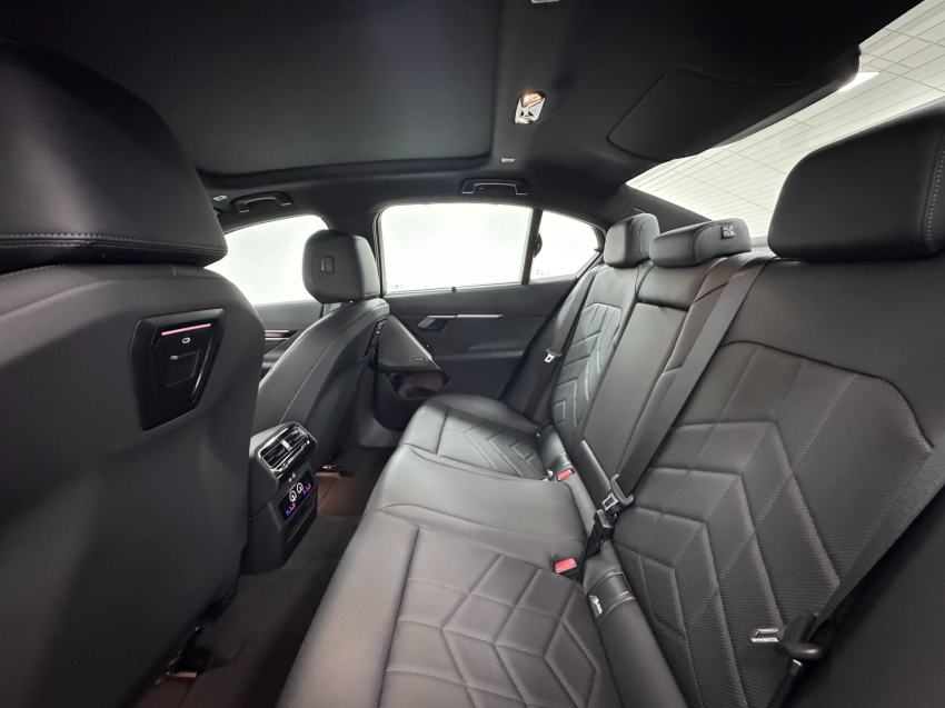 bmw 530e 2.0 twinpower phev m sport automatico hibrido 4p 2026