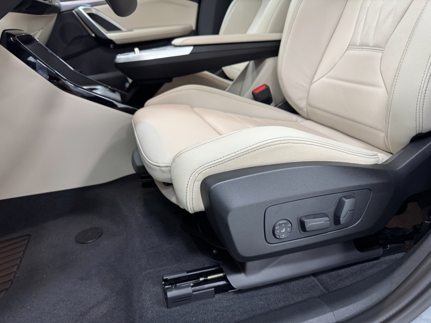 bmw ix2 64,8 kw eletrico xdrive30 m sport 3.0 4p automatico 2025