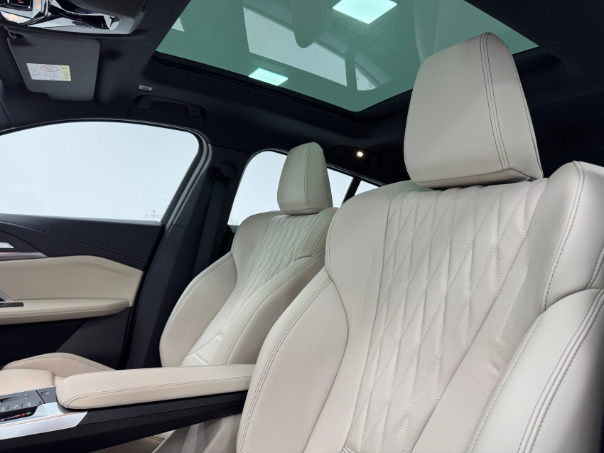 bmw ix2 64,8 kw eletrico xdrive30 m sport 3.0 4p automatico 2025