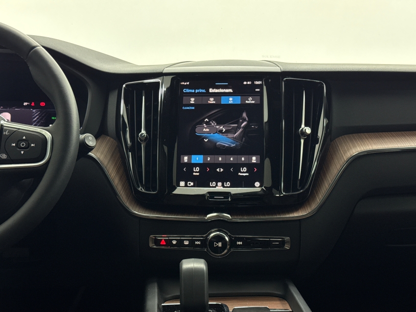 volvo xc60 2.0 t8 recharge plus awd geartronic hibrido 4p automatico 2024