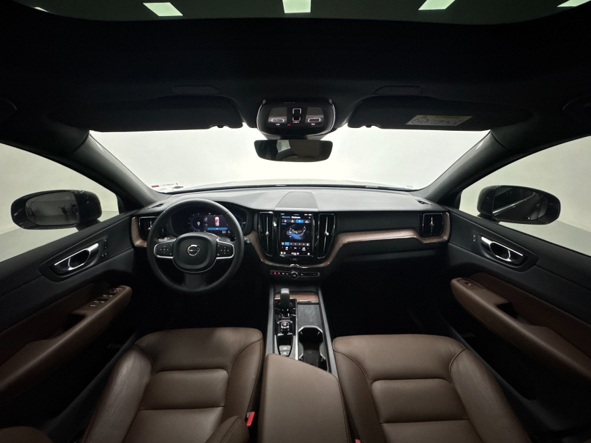 volvo xc60 2.0 t8 recharge plus awd geartronic hibrido 4p automatico 2024