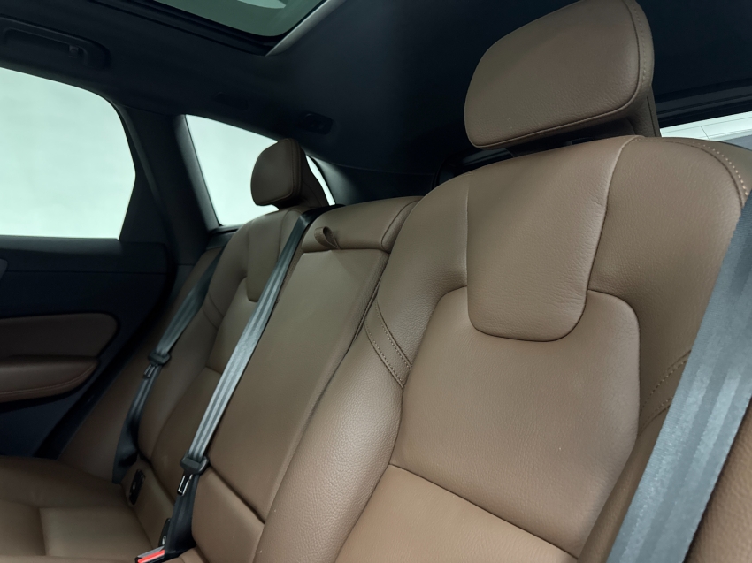 volvo xc60 2.0 t8 recharge plus awd geartronic hibrido 4p automatico 2024