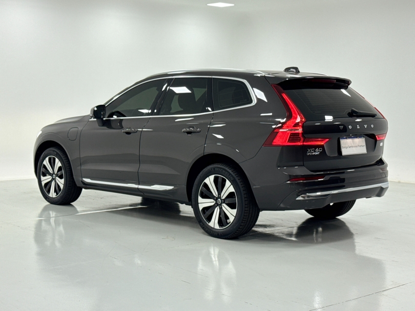 volvo xc60 2.0 t8 recharge plus awd geartronic hibrido 4p automatico 2024