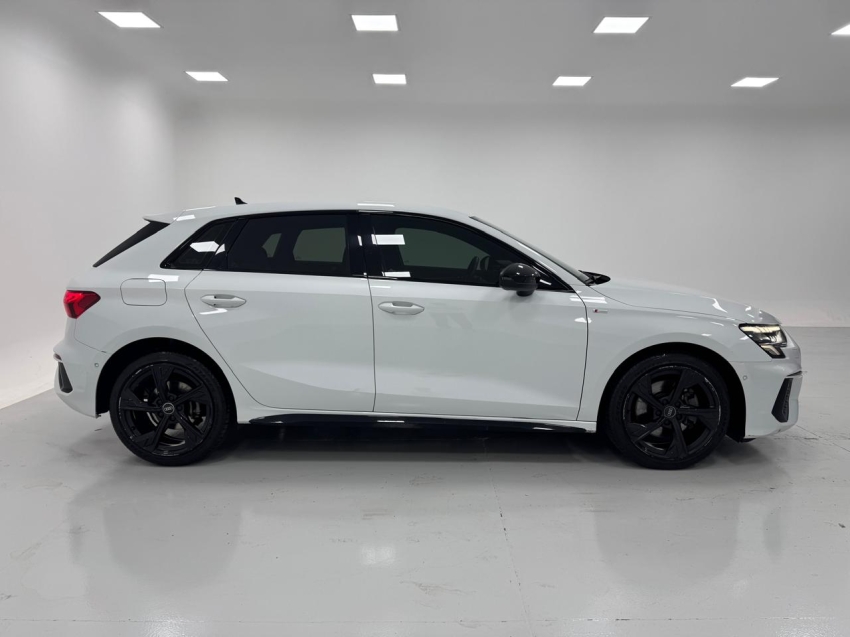 audi a3 2.0 40 tfsi mhev sportback performance black s-tronic gasolina 4p automatico 2022
