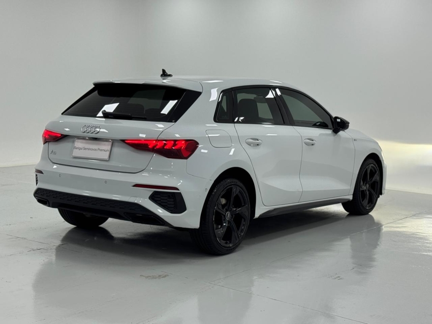 audi a3 2.0 40 tfsi mhev sportback performance black s-tronic gasolina 4p automatico 2022
