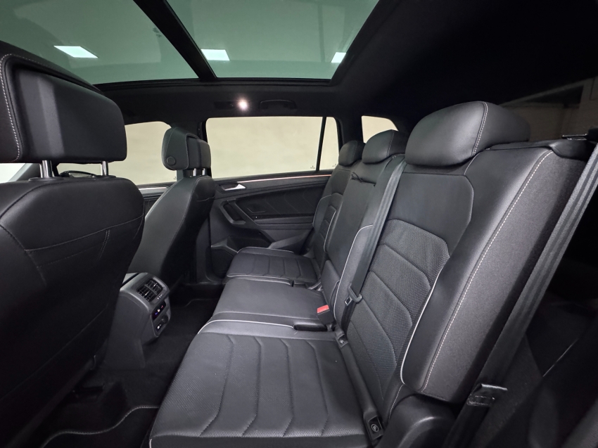 volkswagen tiguan 2.0 300 tsi gasolina allspace r-line automatico 4p 2024