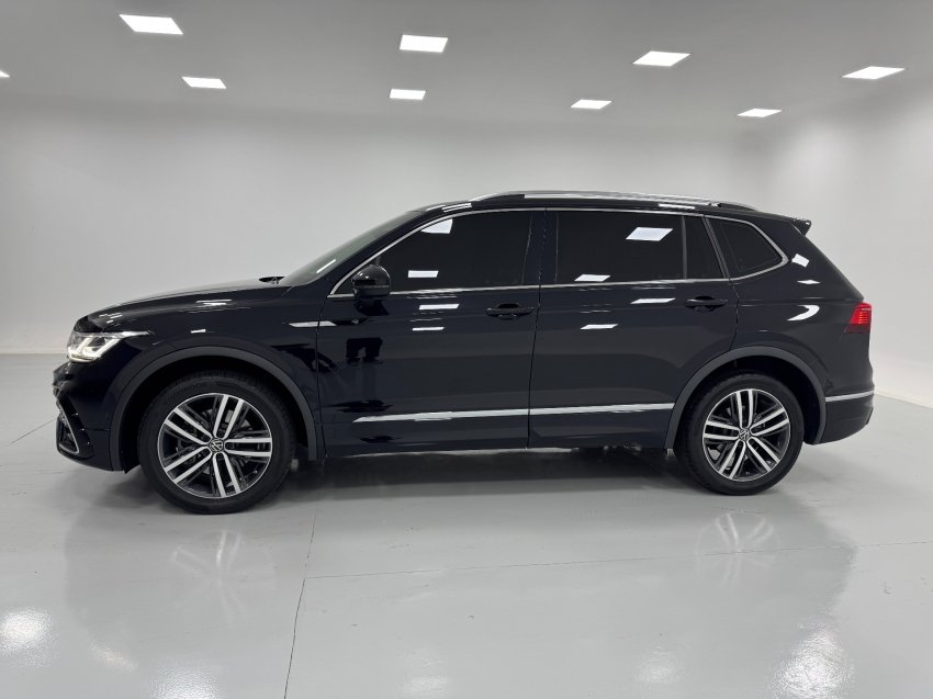 volkswagen tiguan 2.0 300 tsi gasolina allspace r-line automatico 4p 2024