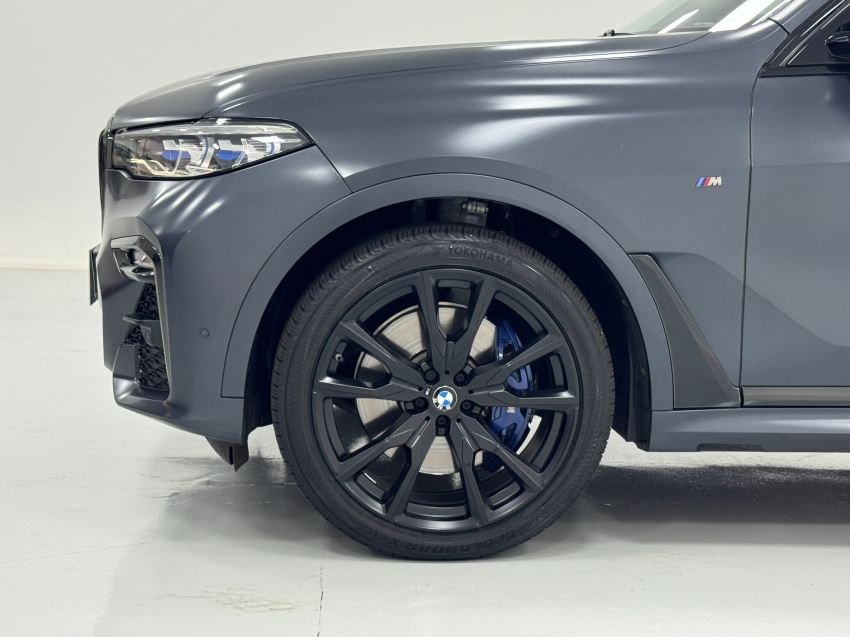 bmw x7 4.4 v8 gasolina m50i dark shadow edition steptronic 3.0 4p automatico 2021
