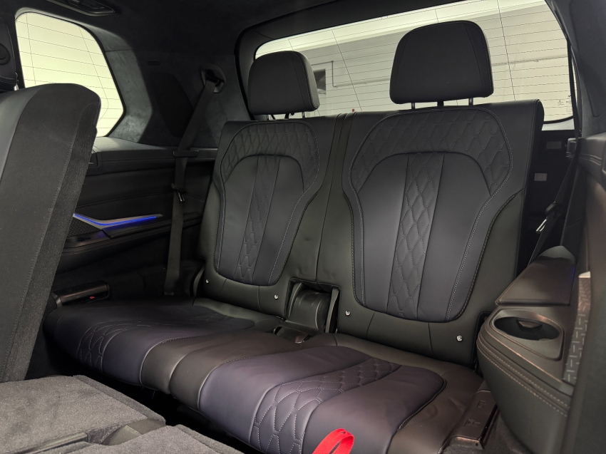 bmw x7 4.4 v8 gasolina m50i dark shadow edition steptronic 3.0 4p automatico 2021