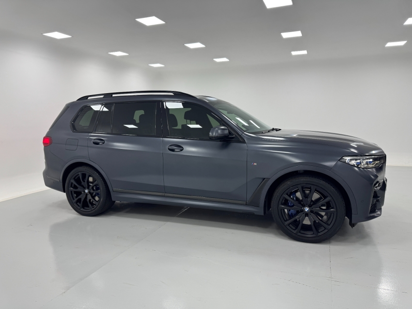 bmw x7 4.4 v8 gasolina m50i dark shadow edition steptronic 3.0 4p automatico 2021