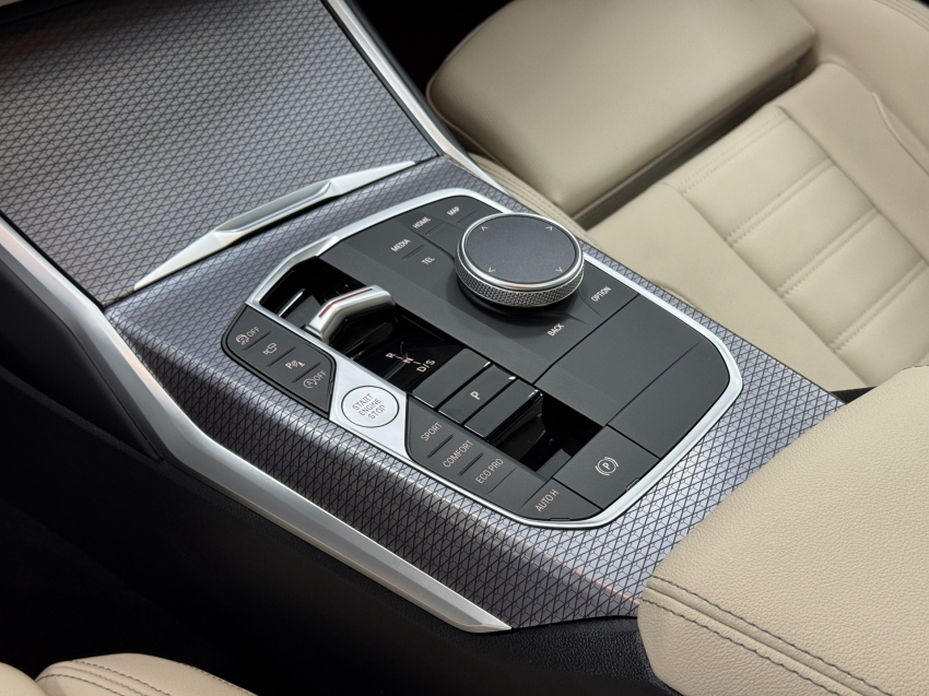 bmw 320i 2.0 16v turbo flex m sport automatico 4p 2025
