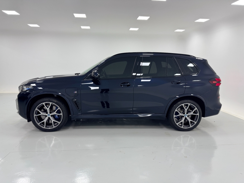 bmw x5 3.0 i6 turbo hibrido xdrive50e m sport automatico 4p 2025