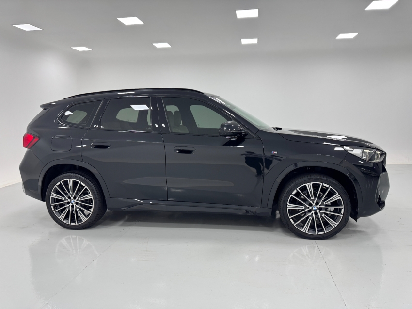bmw x1 2.0 16v turbo gasolina sdrive20i m sport steptronic 4p automatico 2025