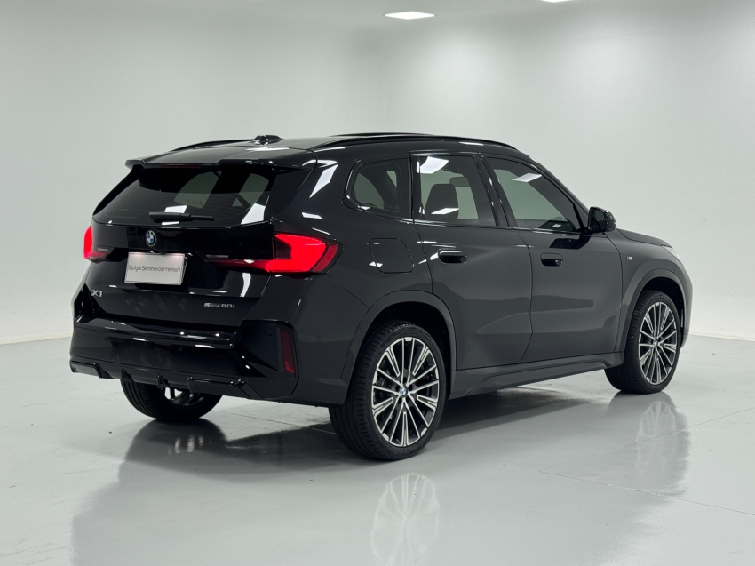 bmw x1 2.0 16v turbo gasolina sdrive20i m sport steptronic 4p automatico 2025