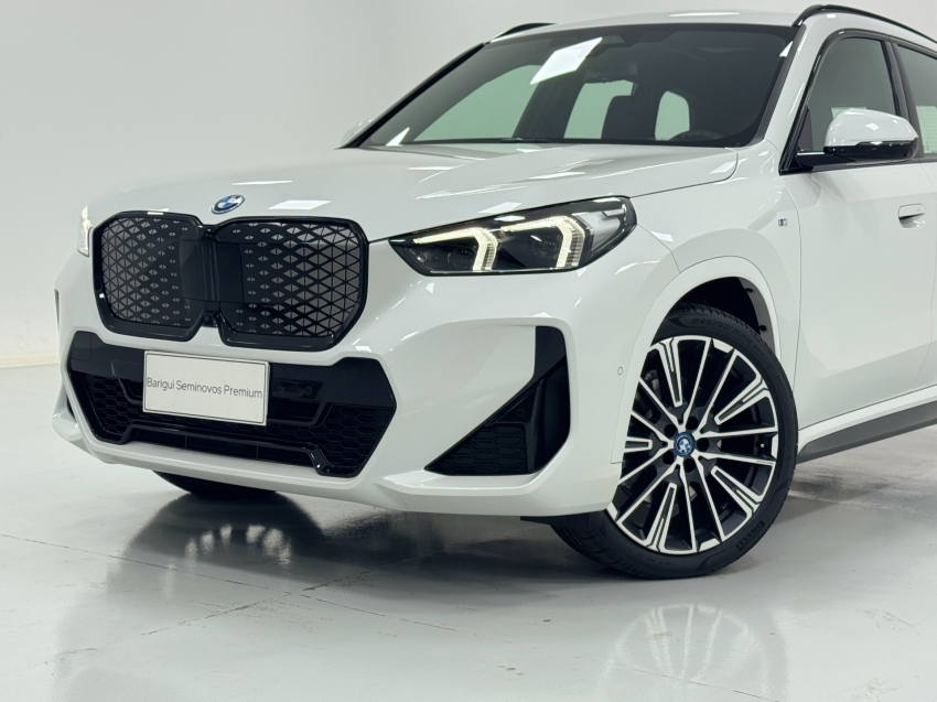 bmw ix1 eletrico xdrive30 m sport 2.0 4p automatico 2025