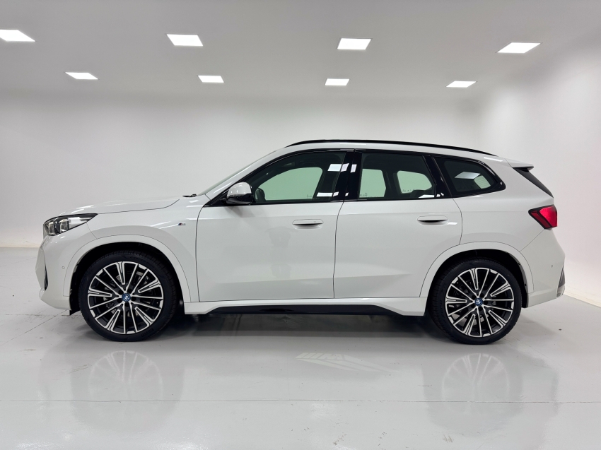 bmw ix1 eletrico xdrive30 m sport 2.0 4p automatico 2025