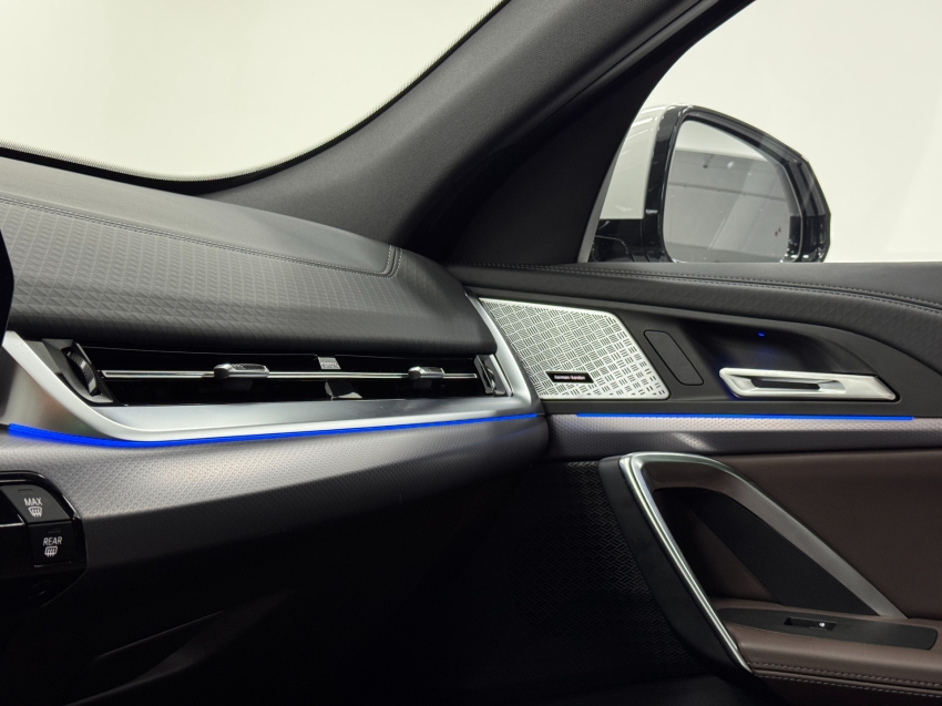 bmw ix2 64,8 kw eletrico xdrive30 m sport 2.0 4p automatico 2025