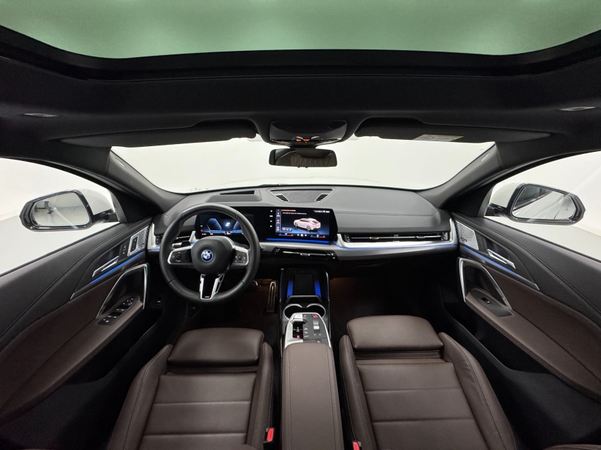 bmw ix2 64,8 kw eletrico xdrive30 m sport 2.0 4p automatico 2025